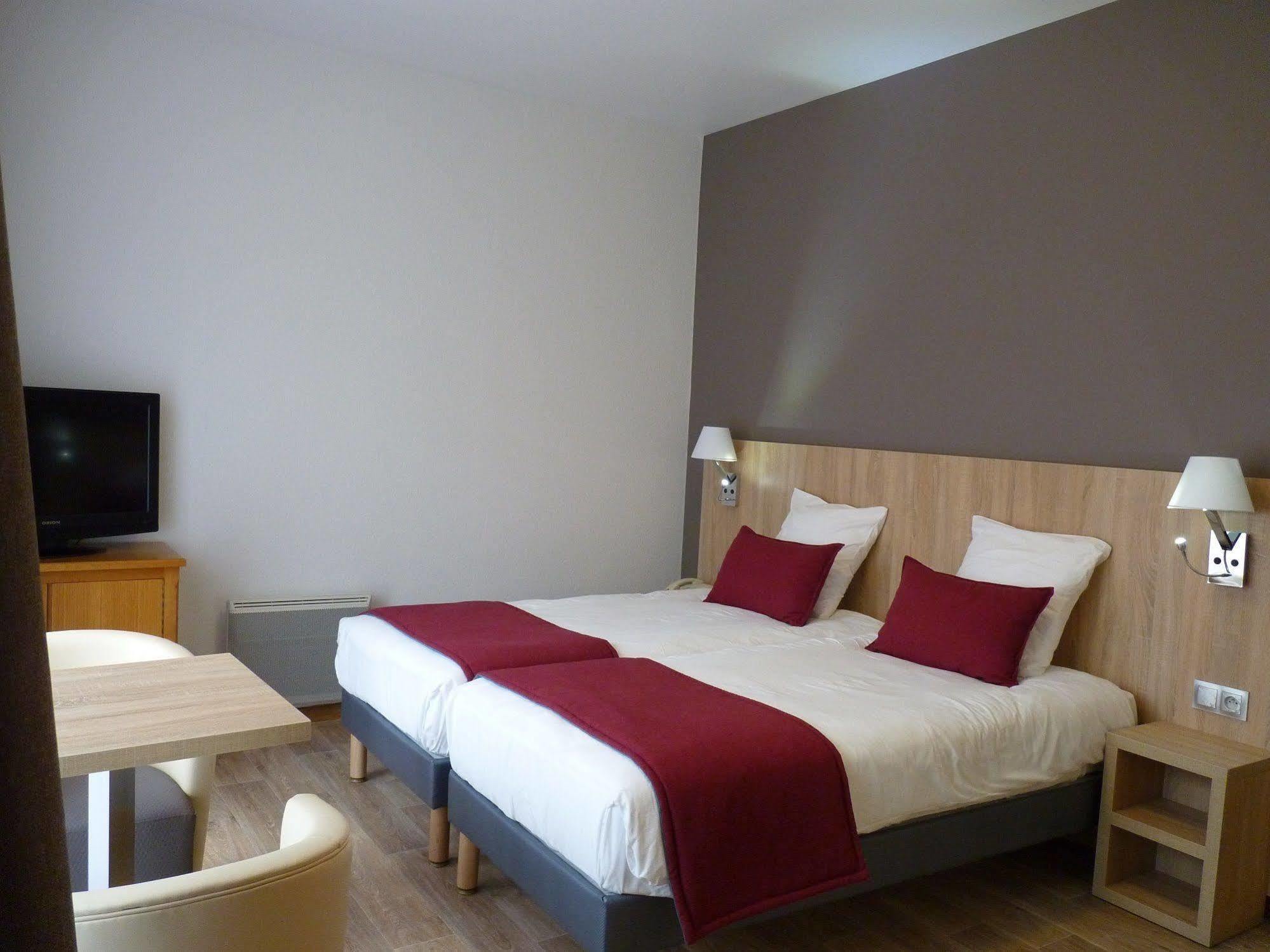 Logis Hotel Notre-Dame De Bonne Fontaine Danne-et-Quatre-Vents Eksteriør billede